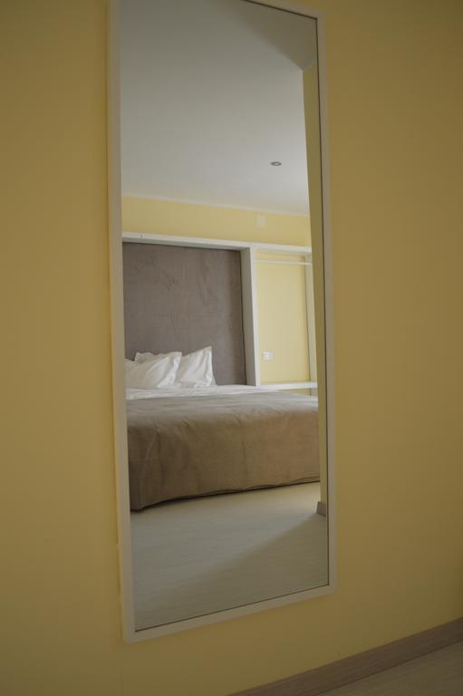 Hotel Nova Buzău Eksteriør bilde