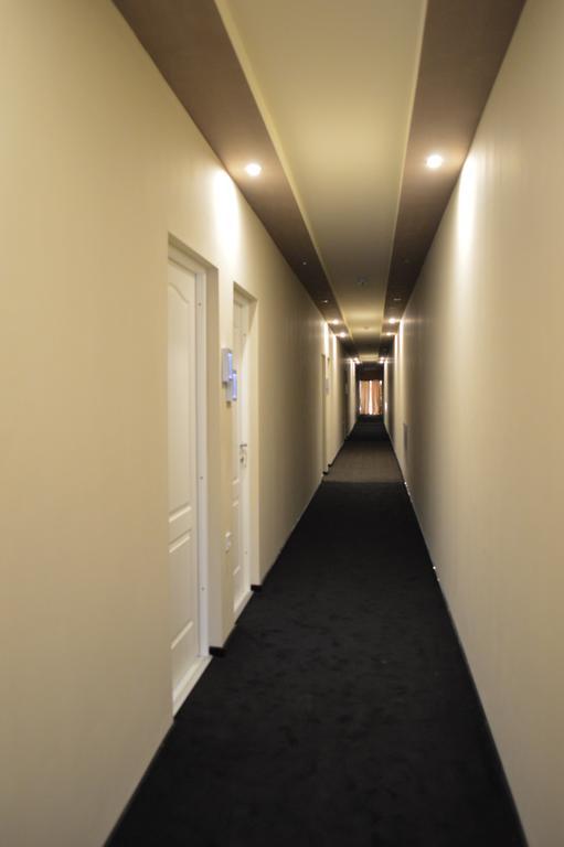 Hotel Nova Buzău Eksteriør bilde