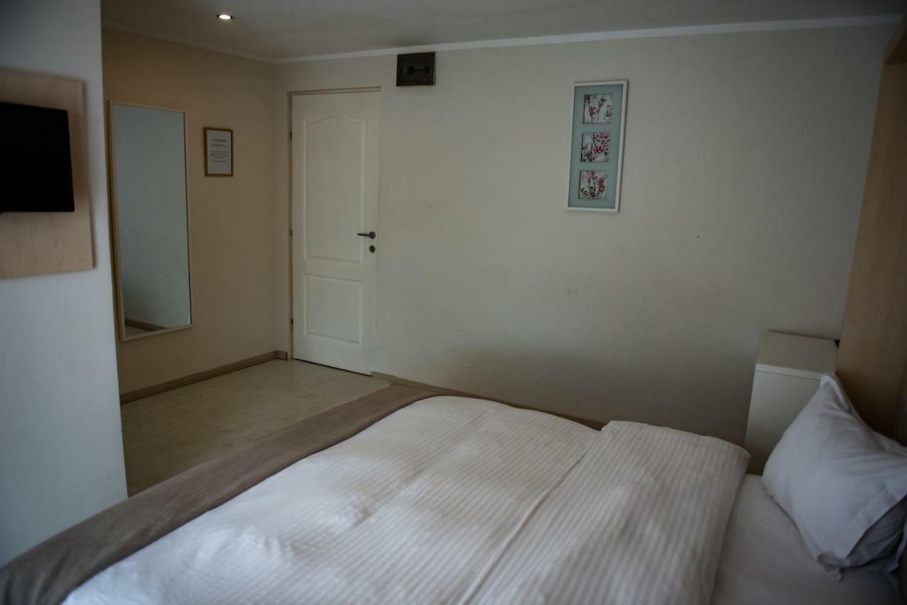 Hotel Nova Buzău Eksteriør bilde